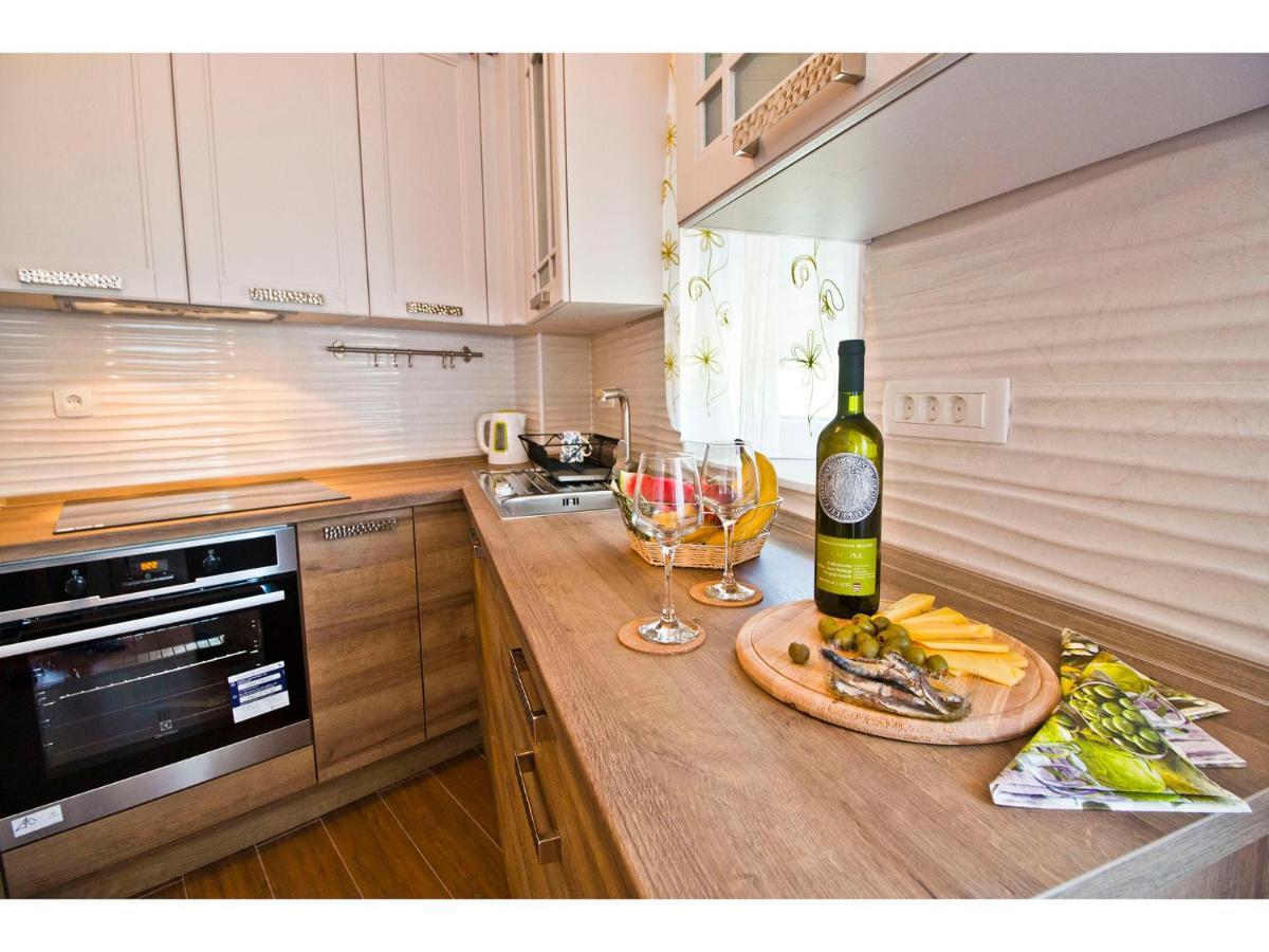 Olive Tree Apartment Podstrana Luaran gambar