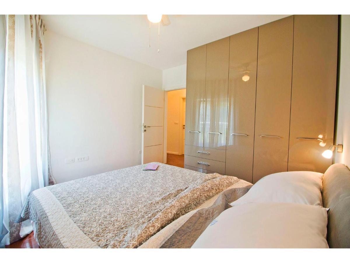 Olive Tree Apartment Podstrana Luaran gambar