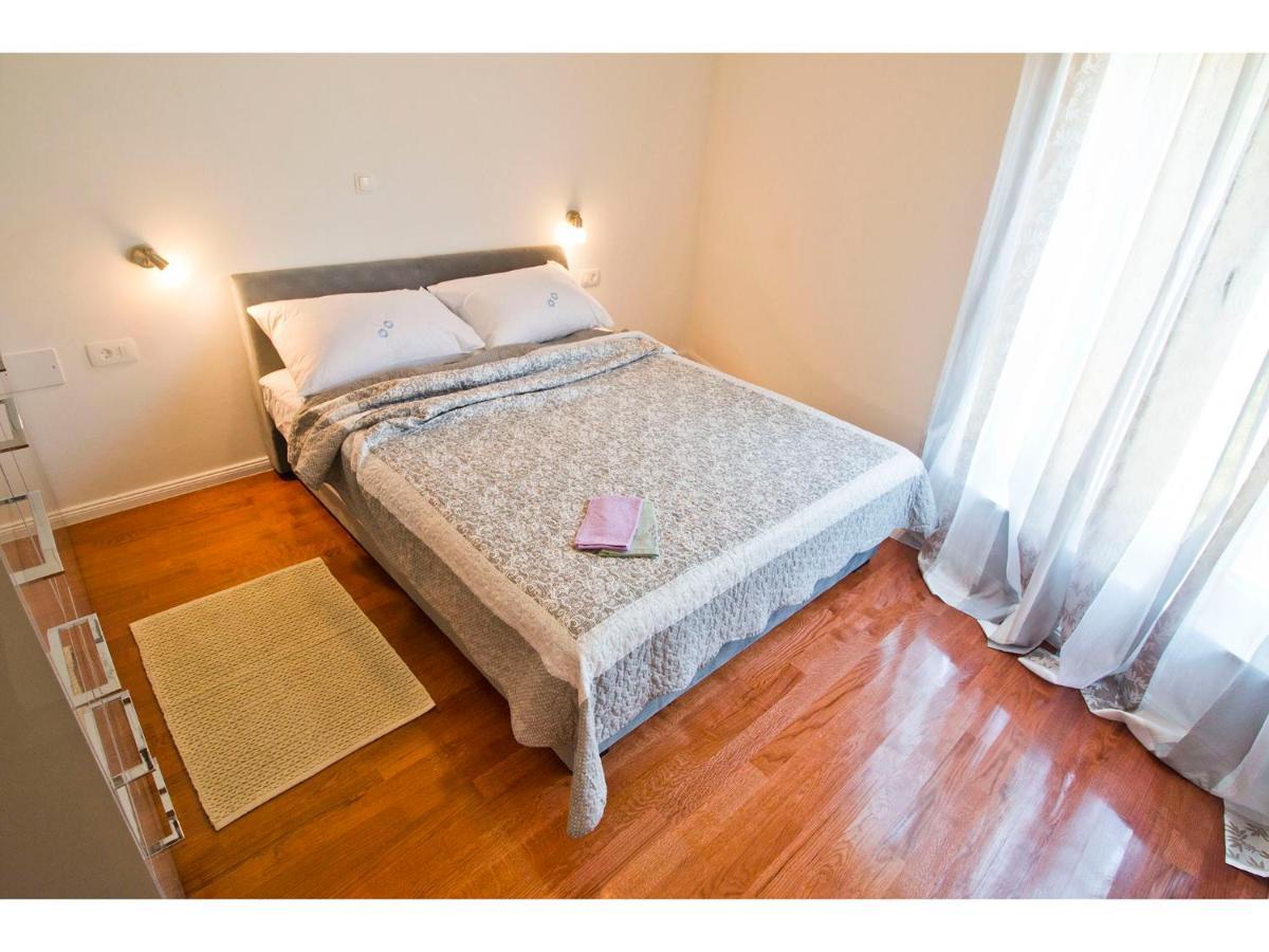 Olive Tree Apartment Podstrana Luaran gambar